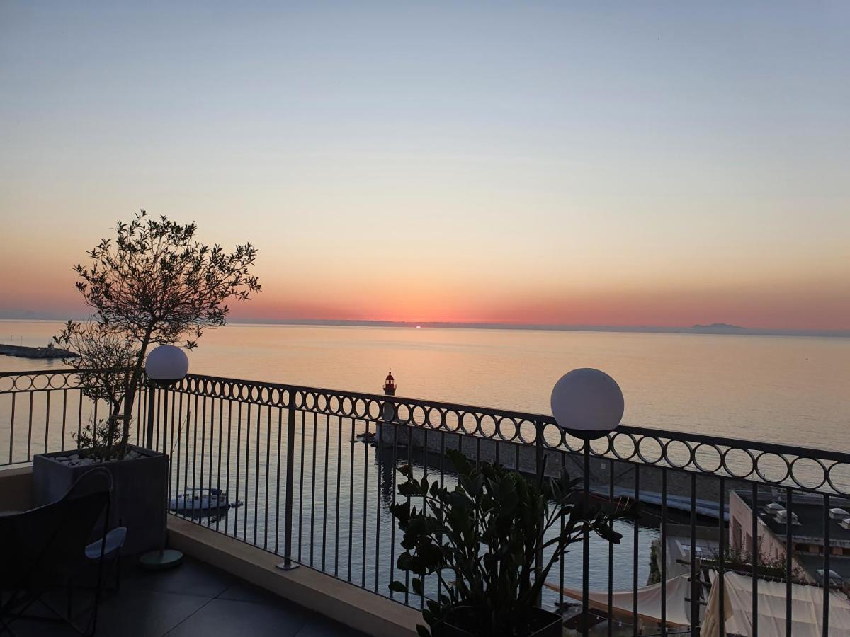 Hotel Des Gouverneurs Bastia  Bagian luar foto