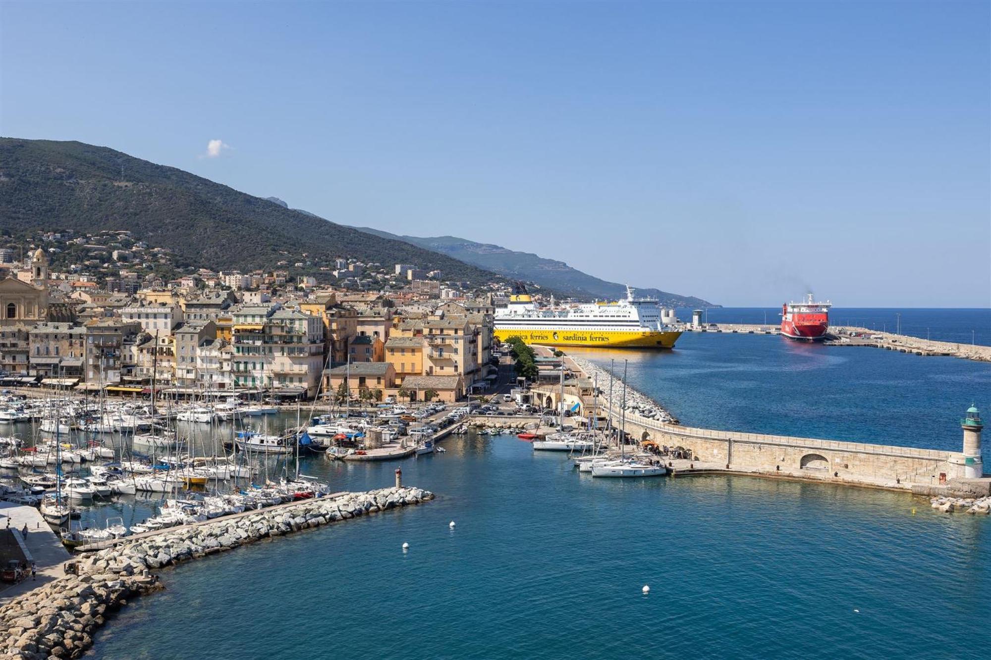 Hotel Des Gouverneurs Bastia  Bagian luar foto